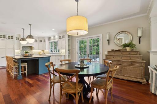 261 Ridgeview Drive, Wayzata, MN 55391