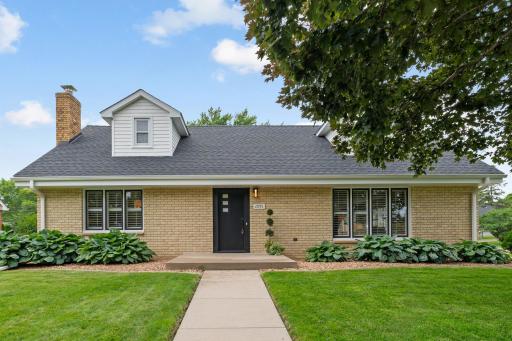 Welcome to this 3 bedroom 3 bathroom home in Roseville!