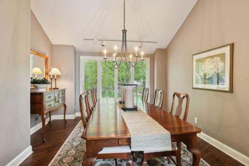 7715 Stonewood Court, Edina, MN 55439