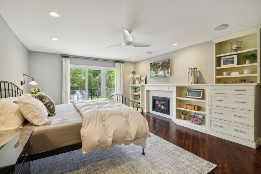 7715 Stonewood Court, Edina, MN 55439