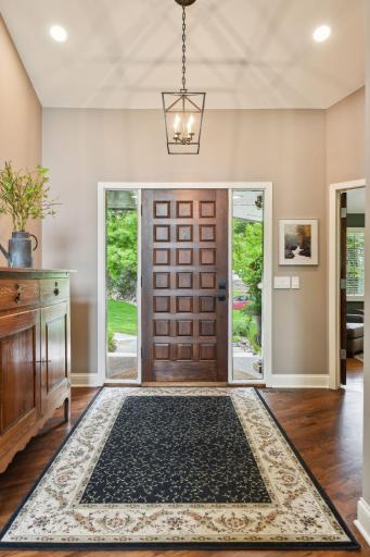 7715 Stonewood Court, Edina, MN 55439