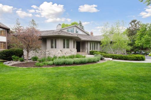 7715 Stonewood Court, Edina, MN 55439