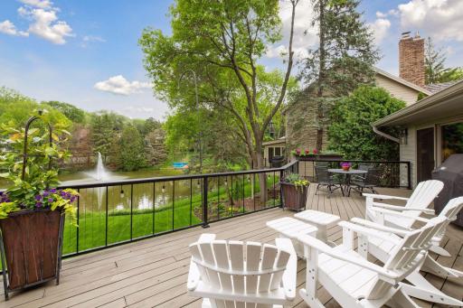 7715 Stonewood Court, Edina, MN 55439