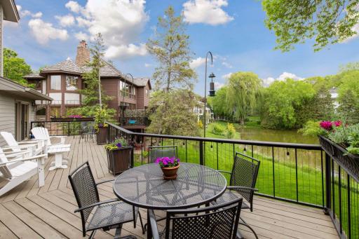 7715 Stonewood Court, Edina, MN 55439