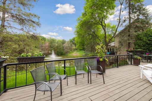 7715 Stonewood Court, Edina, MN 55439