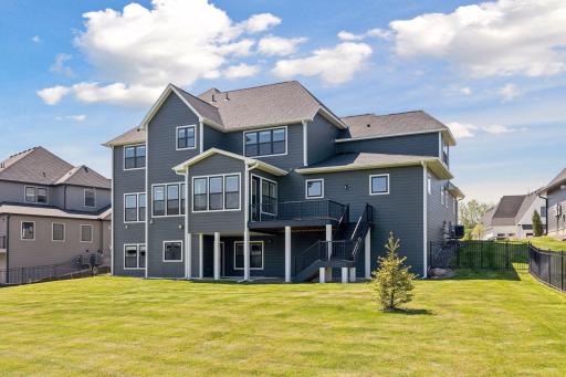 17040 46th Avenue N, Plymouth, MN 55446