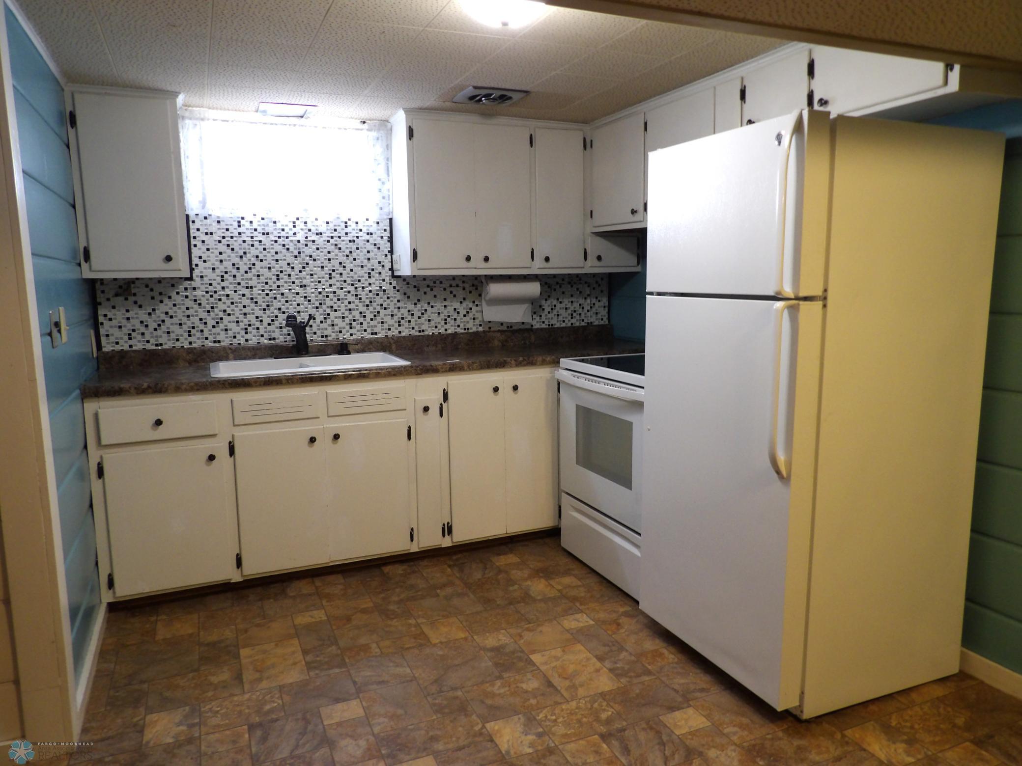 kitchenette.JPG