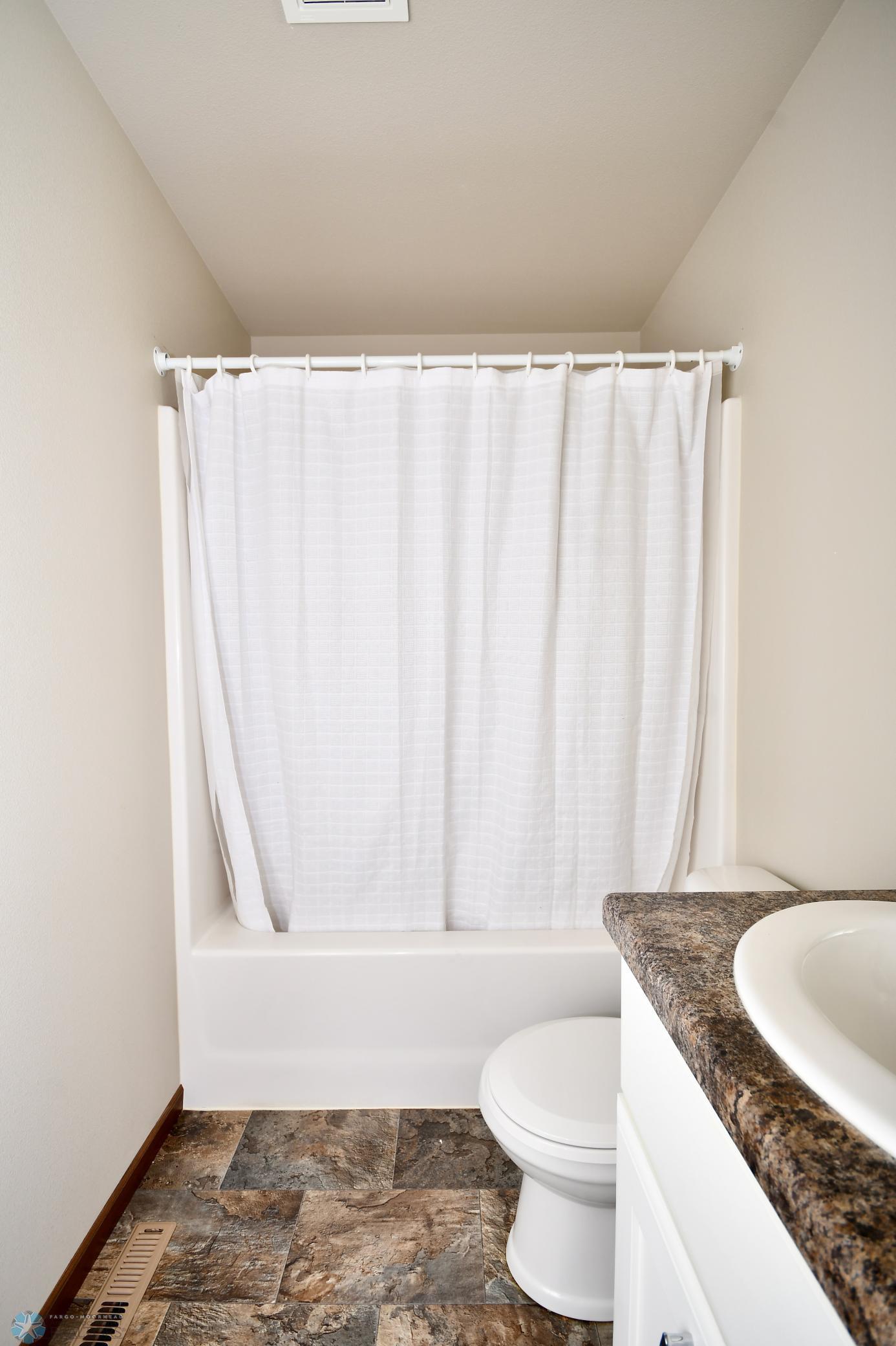Full Bathroom - Upper