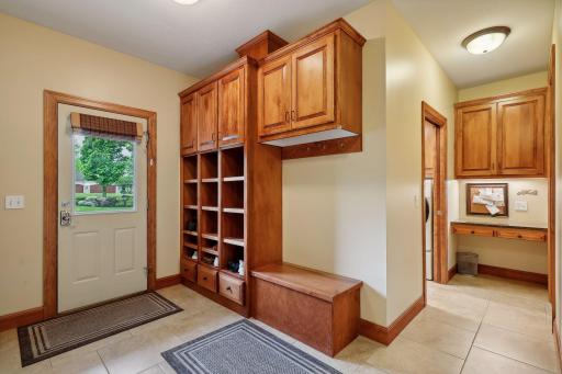 3010 Becker Road, Maple Plain, MN 55359