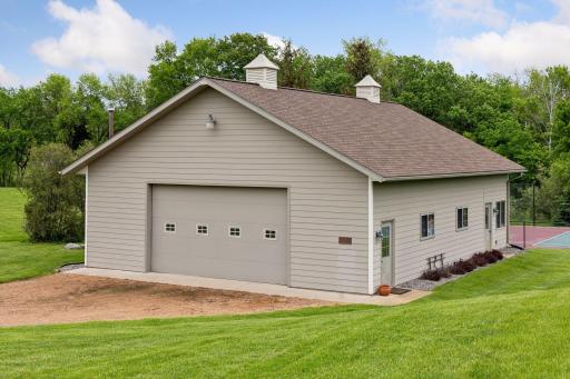 3010 Becker Road, Maple Plain, MN 55359