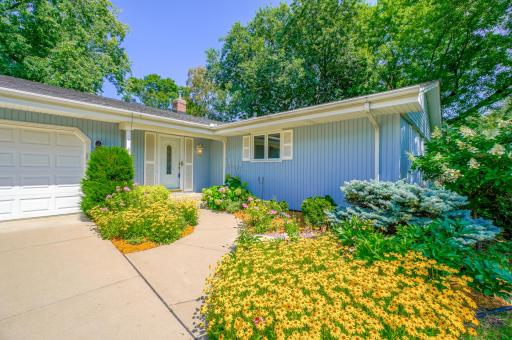 Click on the Virtual Tour to see the Live Video of this home!