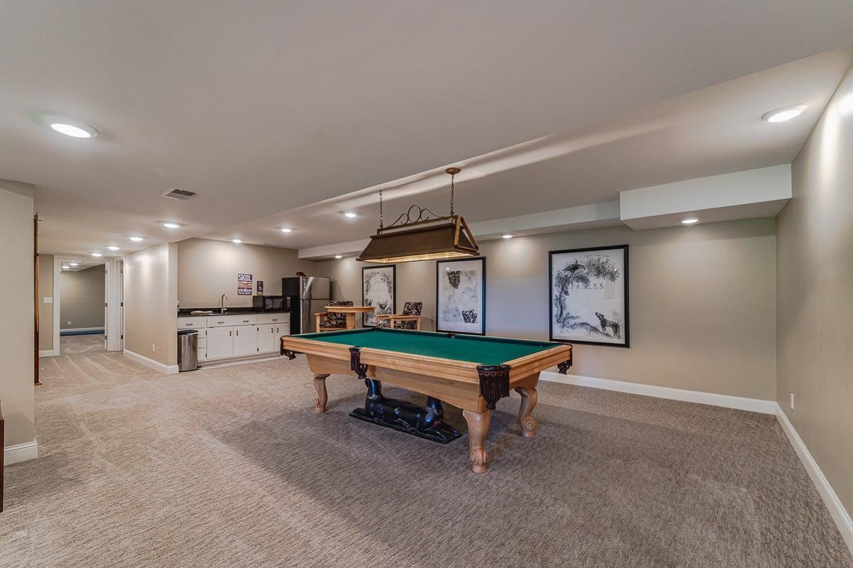 Billiard Area with Wet Bar