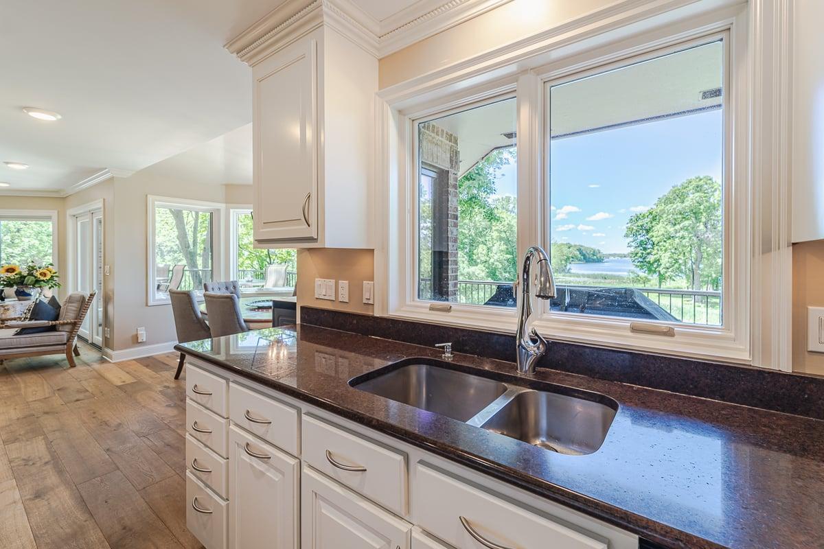 Lake views from everyroom