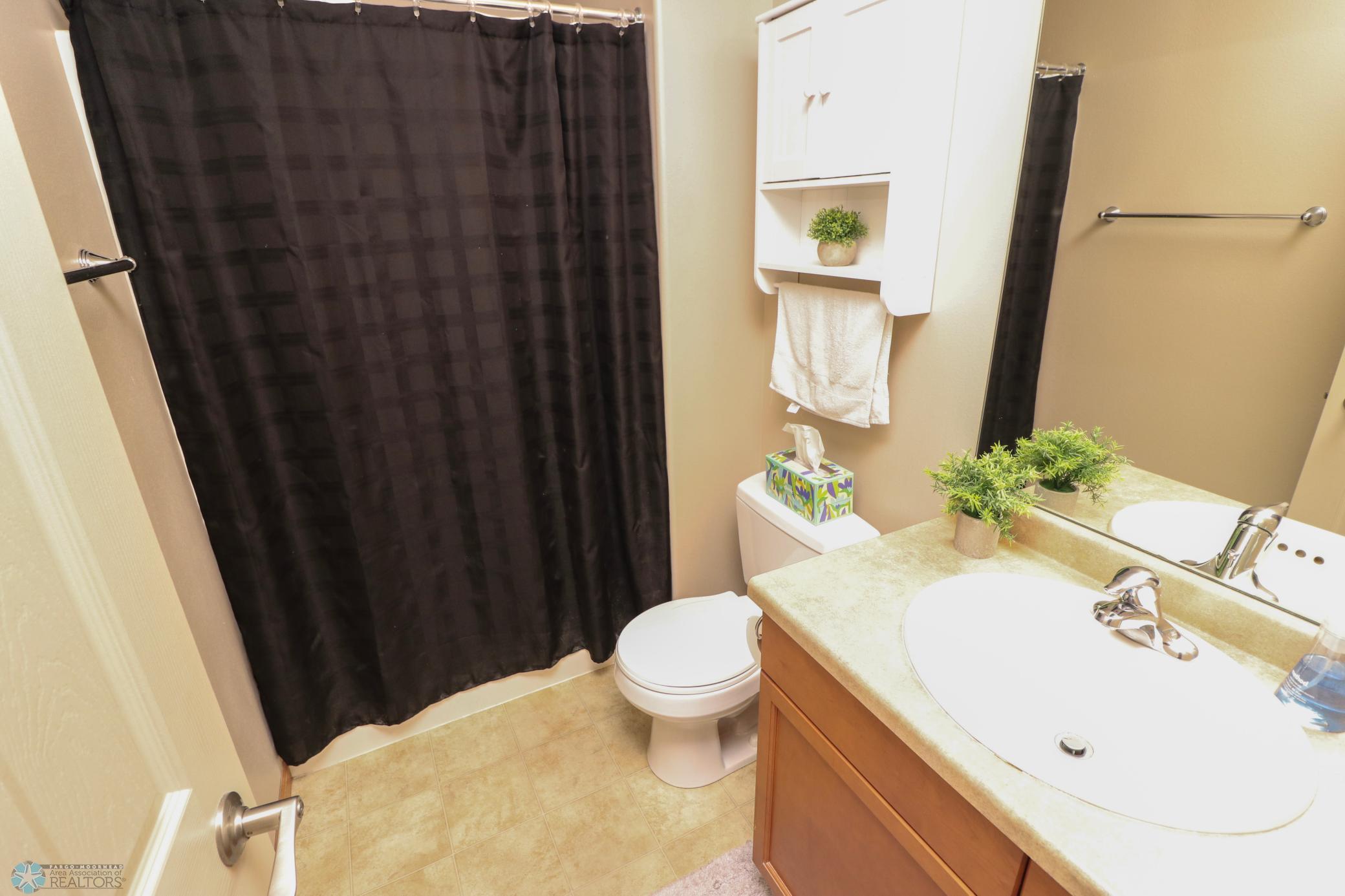 12-Master bath.jpg