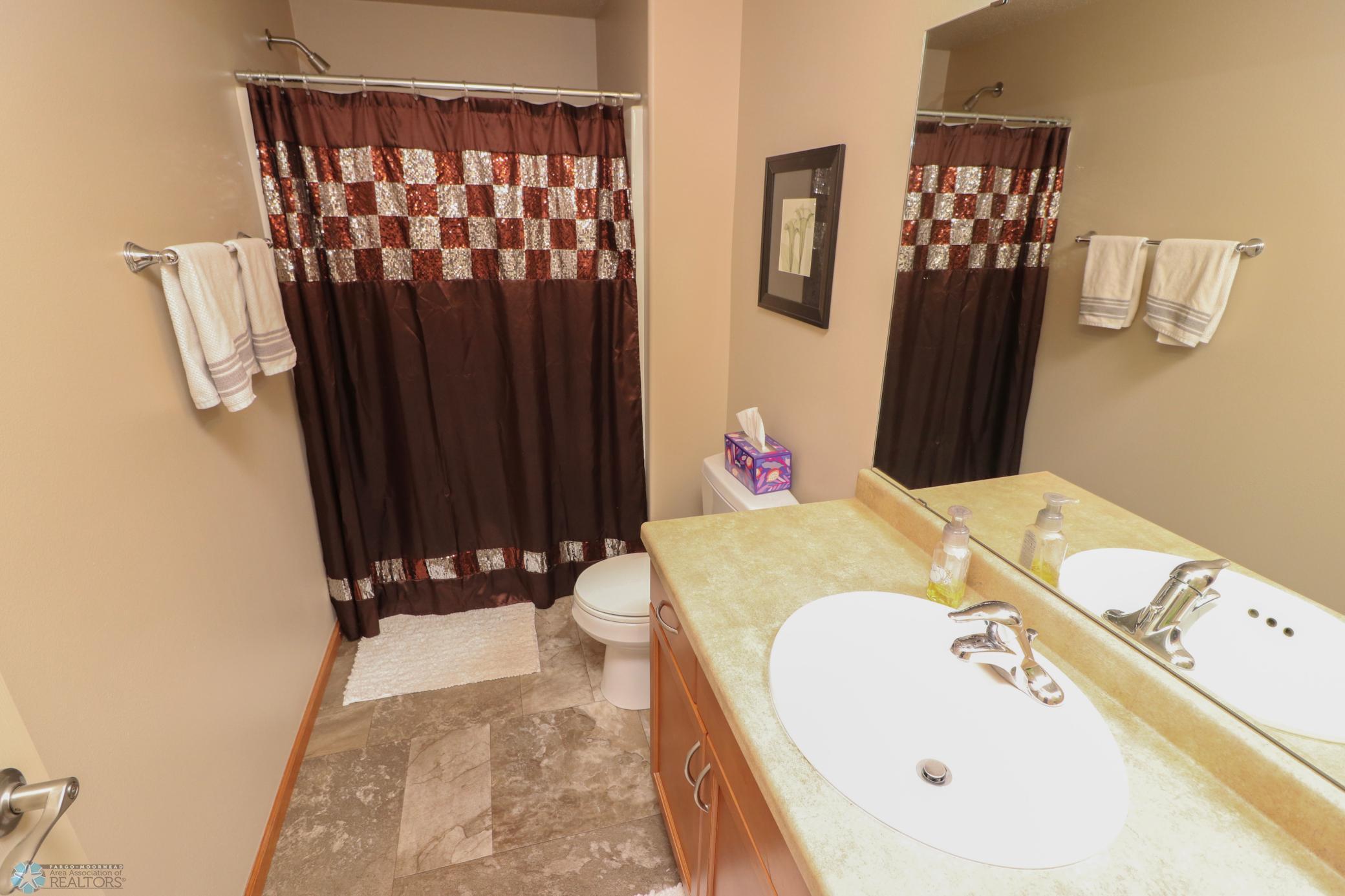 16-Bathroom 3.jpg