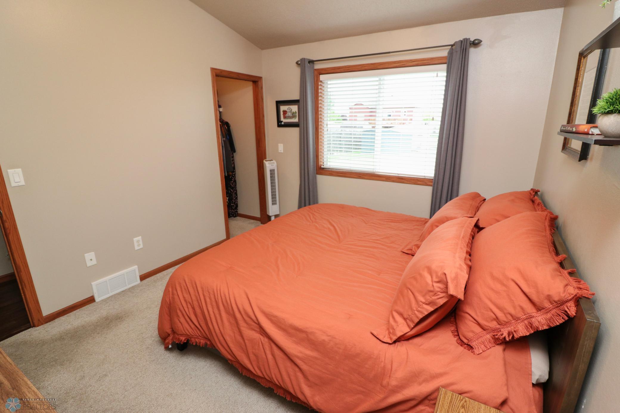 11-Master bedroom.jpg