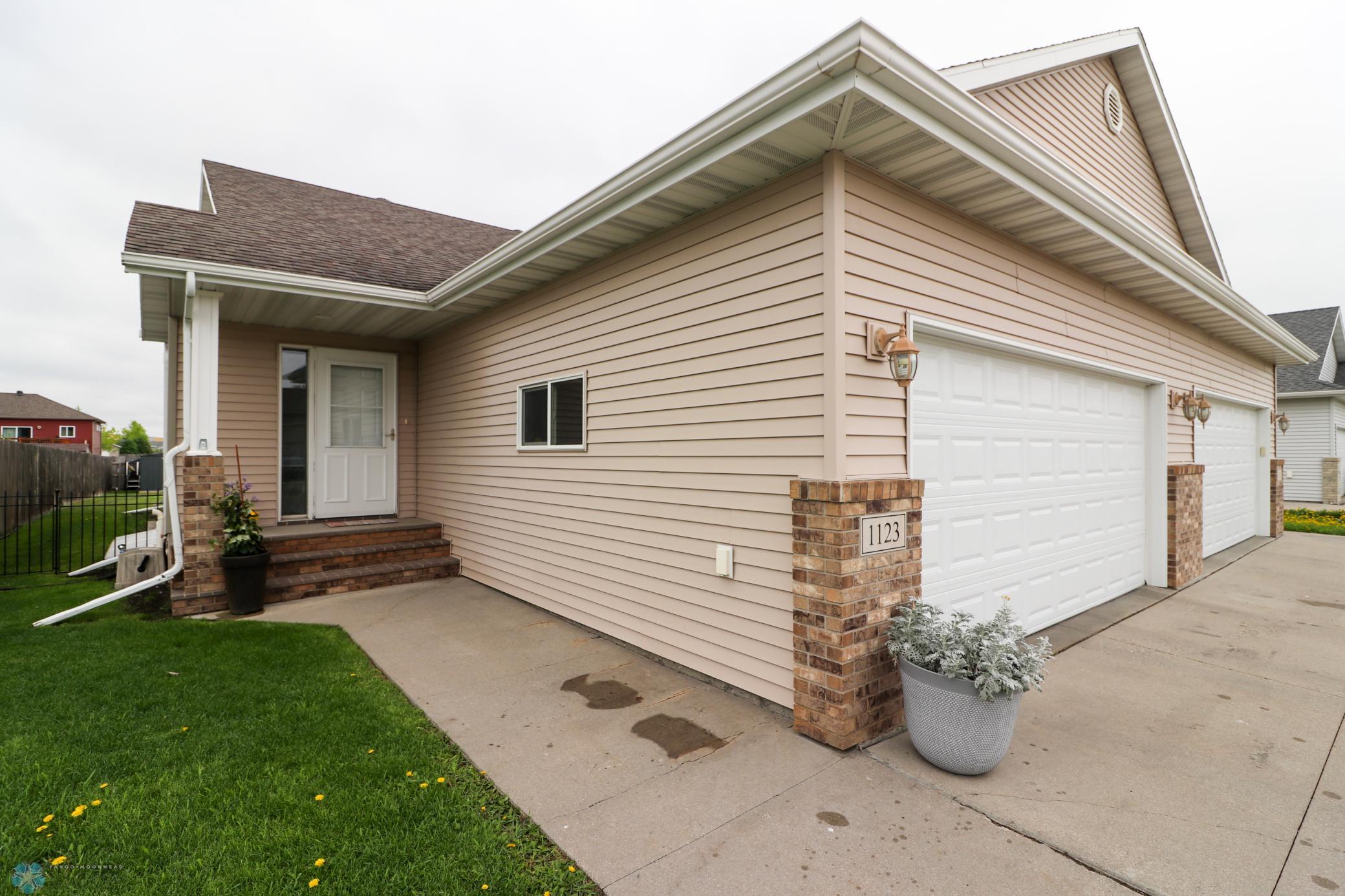 20-Exterior.jpg