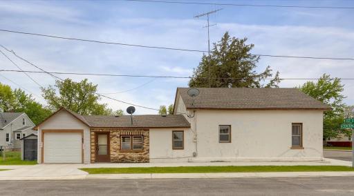 62 Central Avenue N, Richmond, MN 56368
