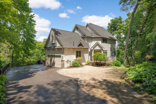18430 Ridgewood Road, Wayzata, MN 55391