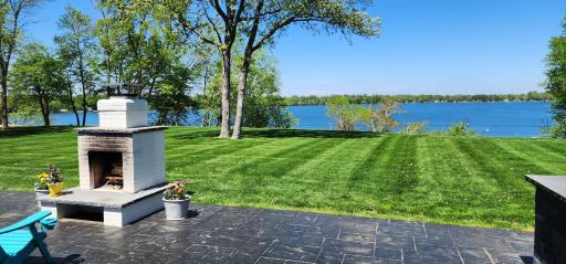 509 S Le Homme Dieu Drive NE, Alexandria, MN 56308