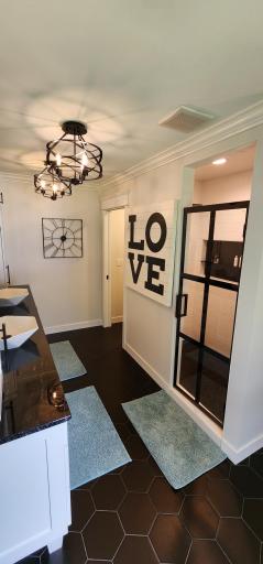 509 S Le Homme Dieu Drive NE, Alexandria, MN 56308