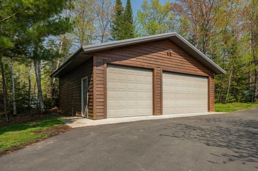 34660 Reginawood Road, Grand Rapids, MN 55744
