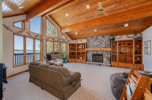 34660 Reginawood Road, Grand Rapids, MN 55744