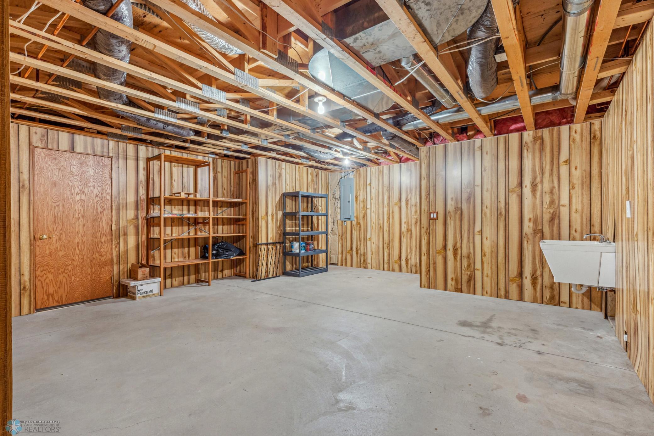 Storage / Workshop