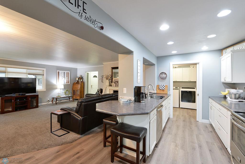 Breakfast Bar