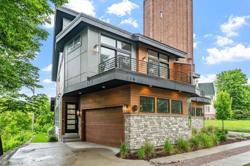 Photo for 1726 Kenwood Parkway, 200, Minneapolis, MN 55405 - Listing #6539817 1726 Kenwood Parkway, 200, Minneapolis, MN 55405