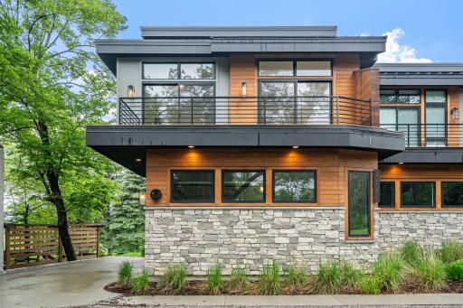 Photo for 1726 Kenwood Parkway, 200, Minneapolis, MN 55405 - Listing #6539817 1726 Kenwood Parkway, 200, Minneapolis, MN 55405
