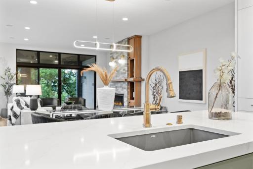 Photo for 1726 Kenwood Parkway, 200, Minneapolis, MN 55405 - Listing #6539817 1726 Kenwood Parkway, 200, Minneapolis, MN 55405