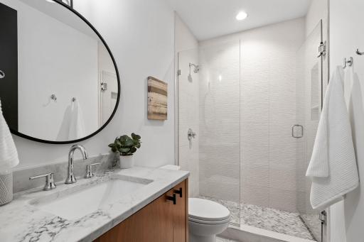 Photo for 1726 Kenwood Parkway, 200, Minneapolis, MN 55405 - Listing #6539817 1726 Kenwood Parkway, 200, Minneapolis, MN 55405