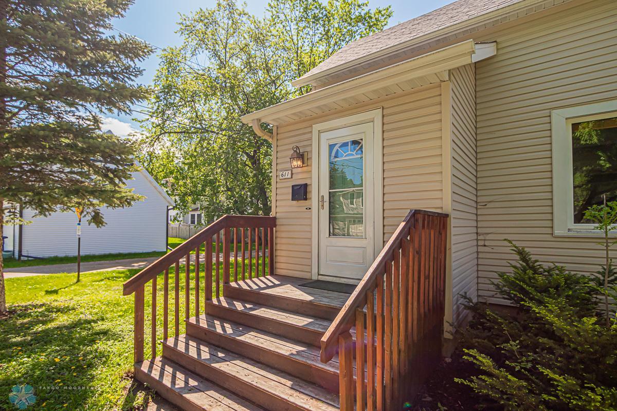 611 5th Ave S, Moorhead, MN 56560-37.jpg