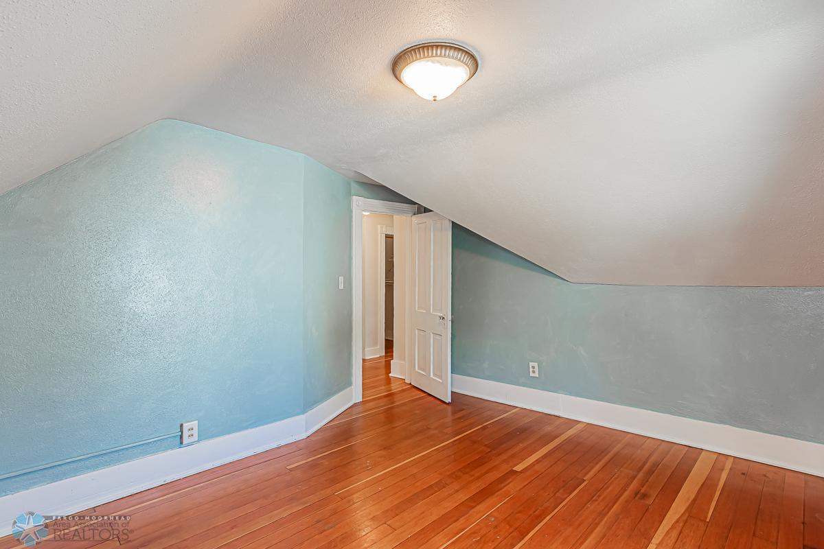611 5th Ave S, Moorhead, MN 56560-20.jpg