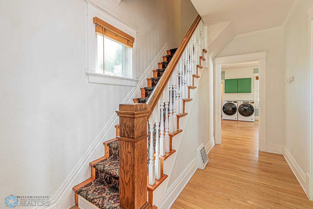 611 5th Ave S, Moorhead, MN 56560-03.jpg
