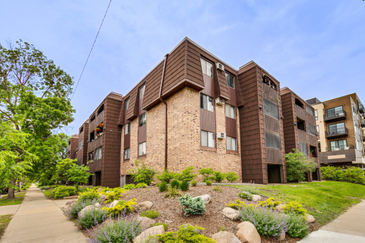 2610 Garfield Avenue, 303, Minneapolis, MN 55408