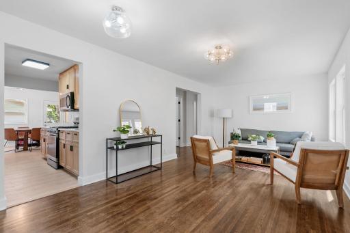 2119 Geranium Avenue E, Saint Paul, MN 55119