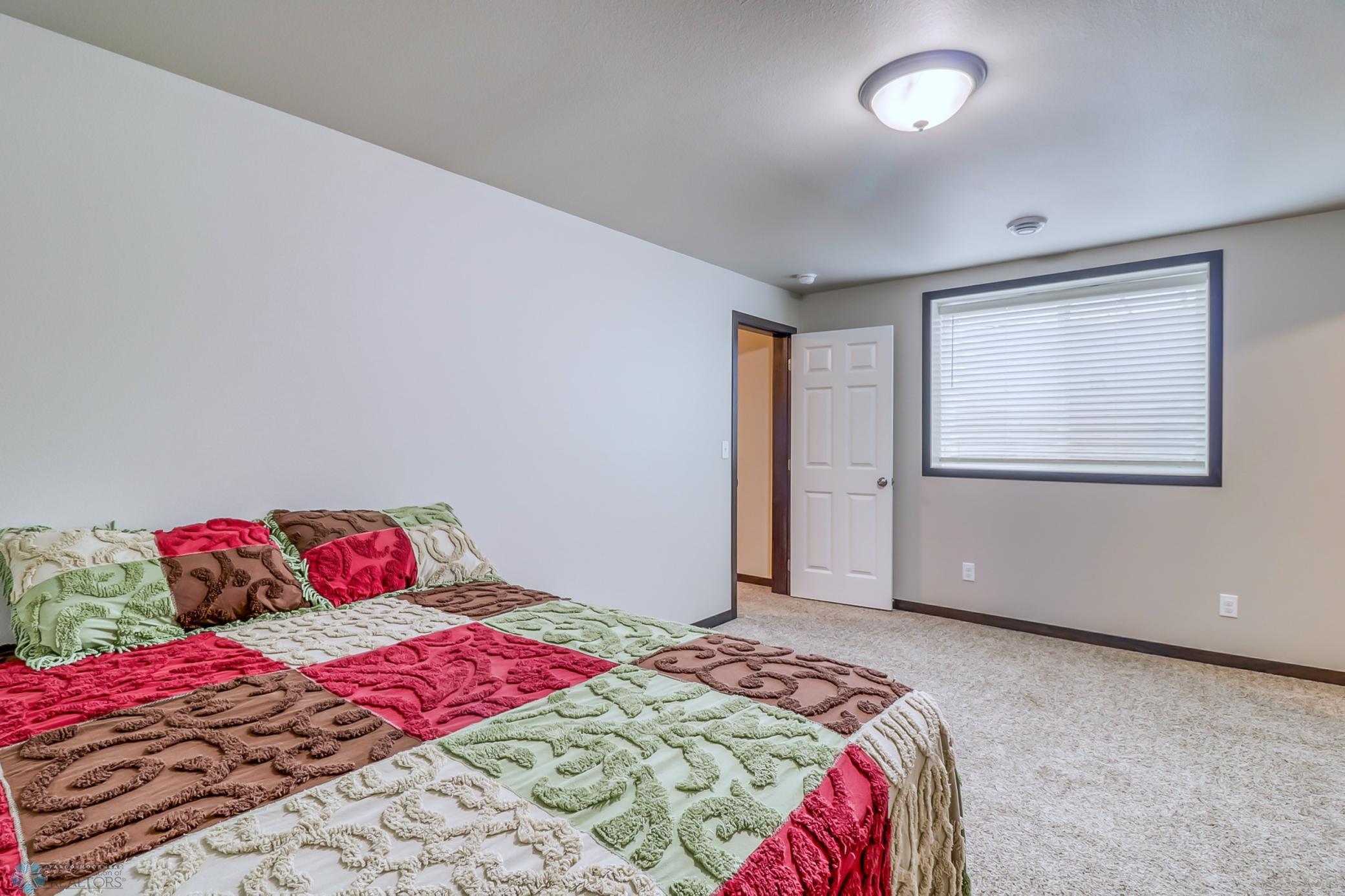 Basement Bedroom1_2.jpg
