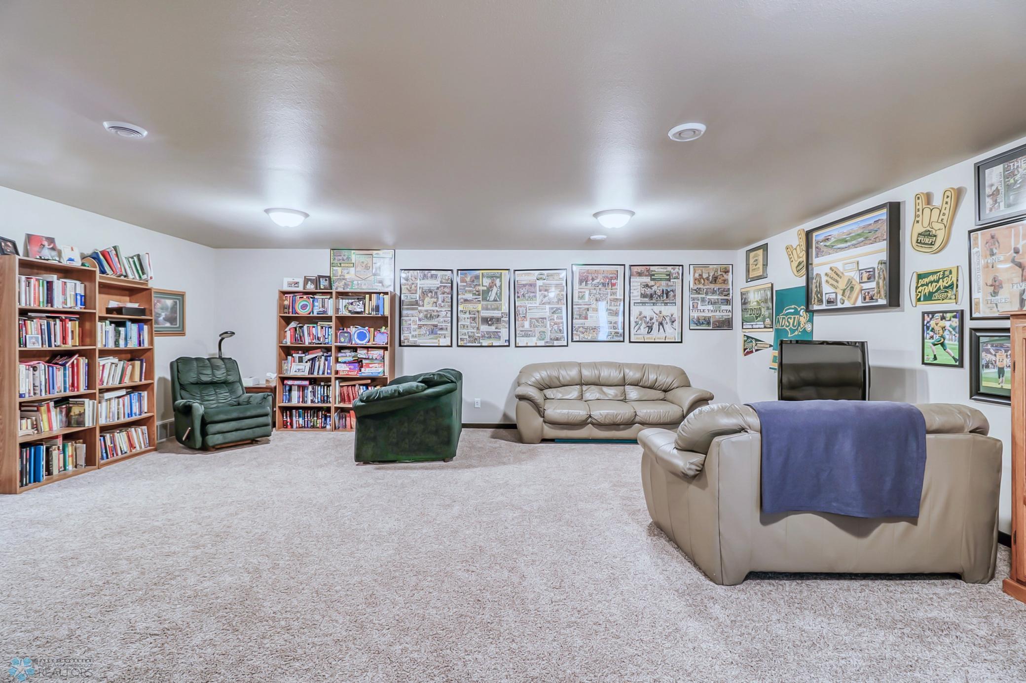 Basement1_2.jpg