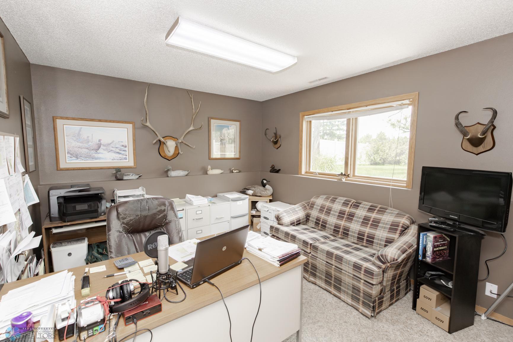 Bedroom 4/Office