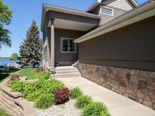 3900 Sunset Dr Spring Park MN 55384 USA-002-015-Front Porch-MLS_Size.jpg