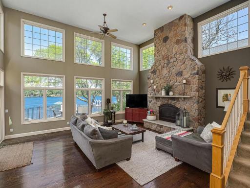 3900 Sunset Dr Spring Park MN 55384 USA-038-027-Living Room-MLS_Size.jpg