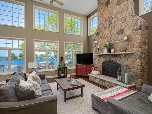 3900 Sunset Dr Spring Park MN 55384 USA-039-033-Living Room-MLS_Size.jpg