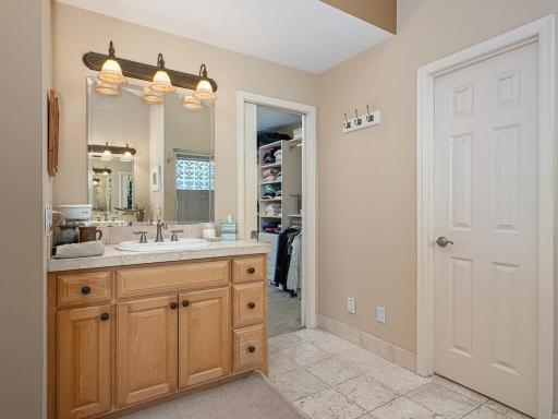 3900 Sunset Dr Spring Park MN 55384 USA-060-066-Primary Bathroom-MLS_Size.jpg
