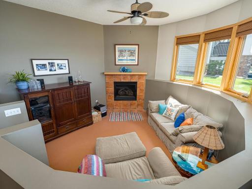 3900 Sunset Dr Spring Park MN 55384 USA-065-068-Family Room-MLS_Size.jpg