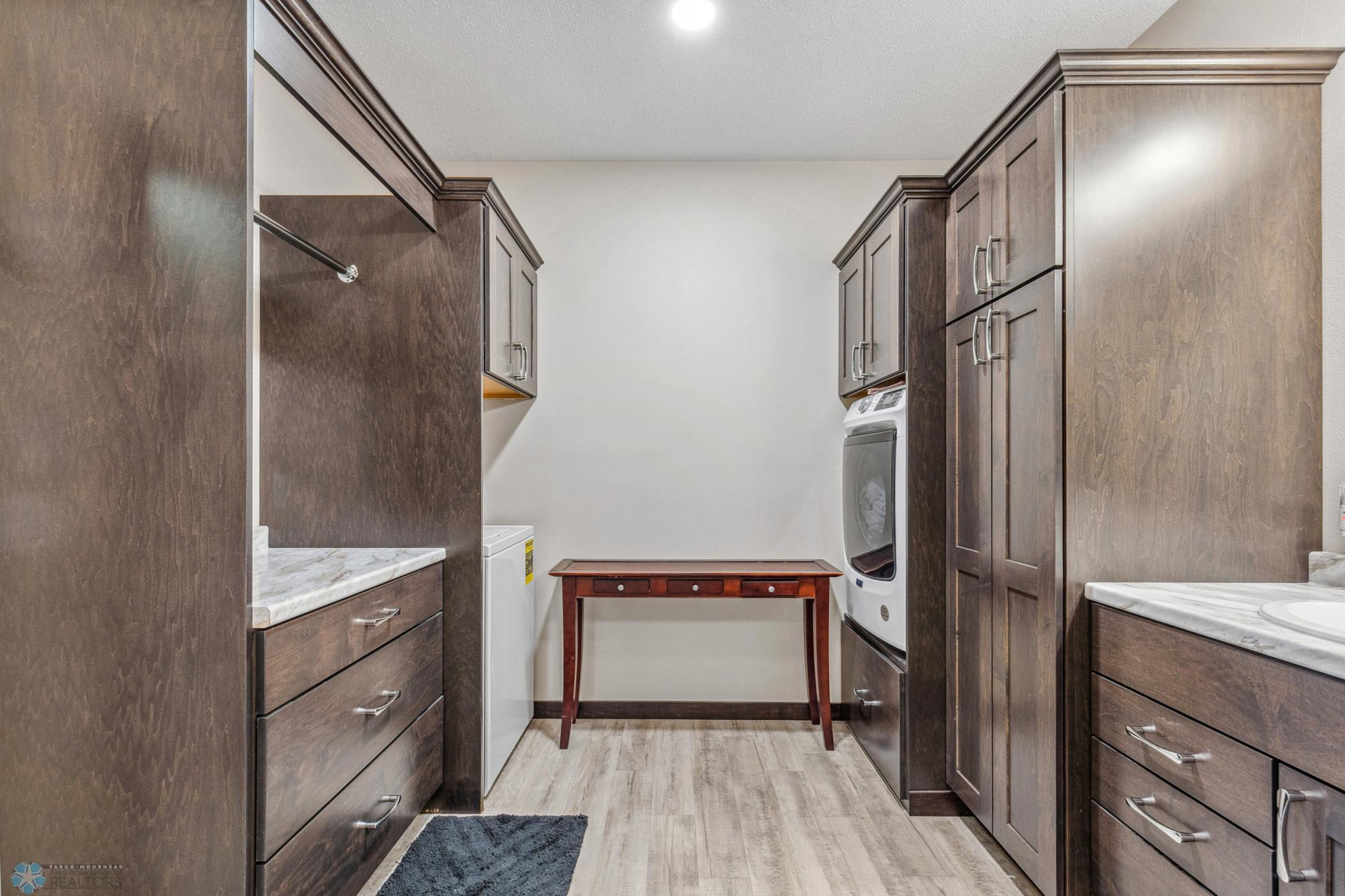 Bathroom w/laundry