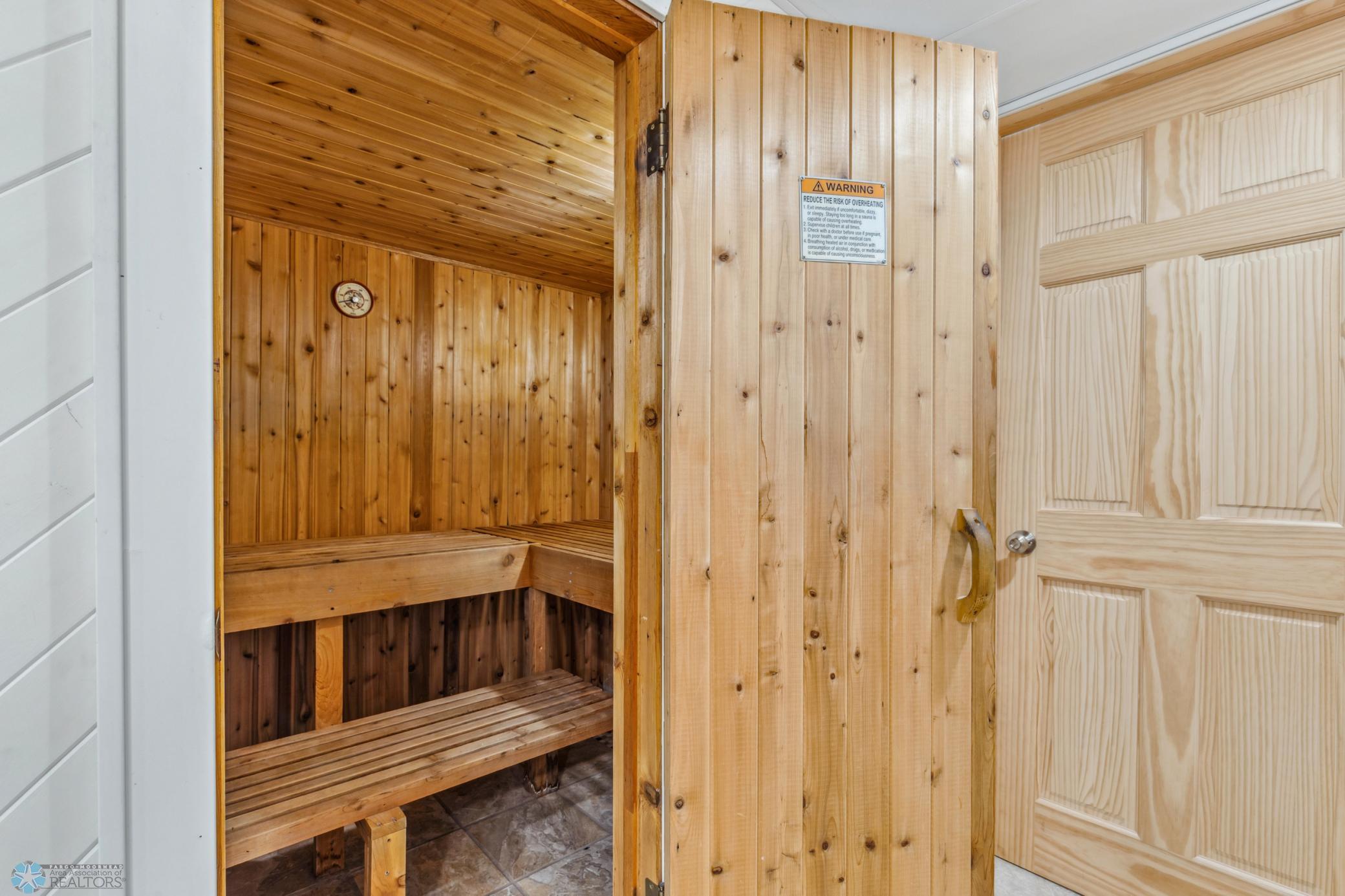 Wet/Dry Sauna