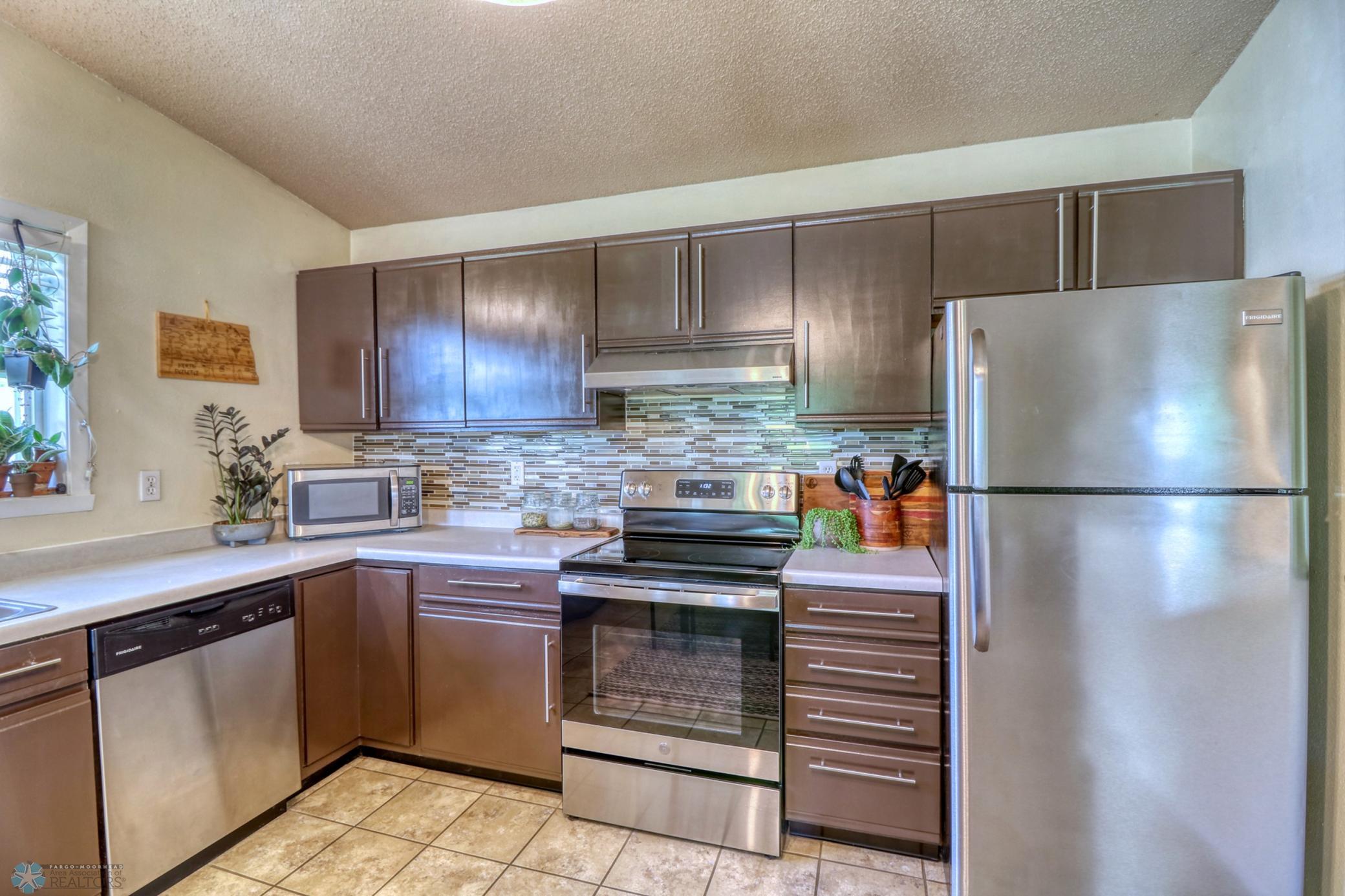 Kitchen1_4.jpg