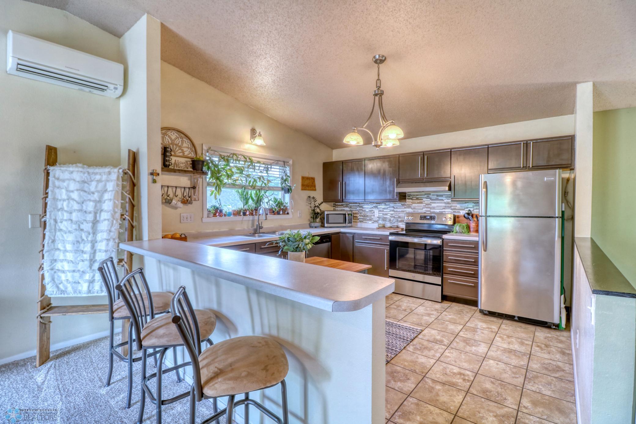 Kitchen1_2.jpg